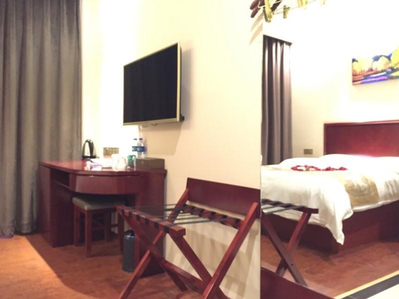 Greentree Inn Henan Hebi Hengshan Road Business Hotel Exterior photo